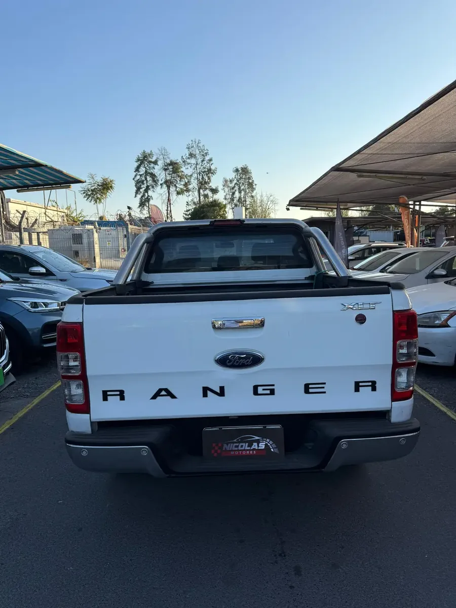 Ford Ranger XLT 2017 — fotografía 2