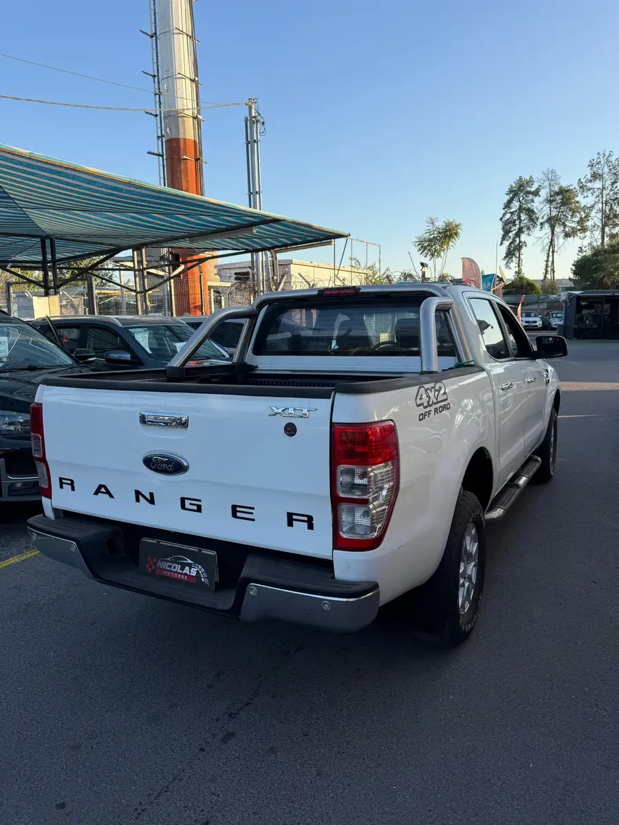 Ford Ranger XLT 2017 — fotografía 11