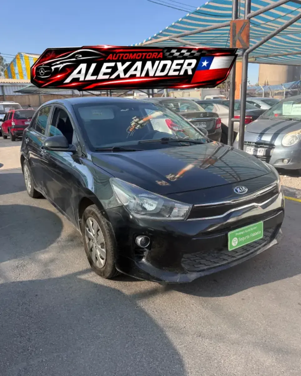 Kia Rio 5 2018 — fotografía 1