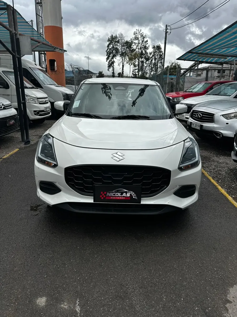 Suzuki Swift híbrido 2026 — fotografía 4