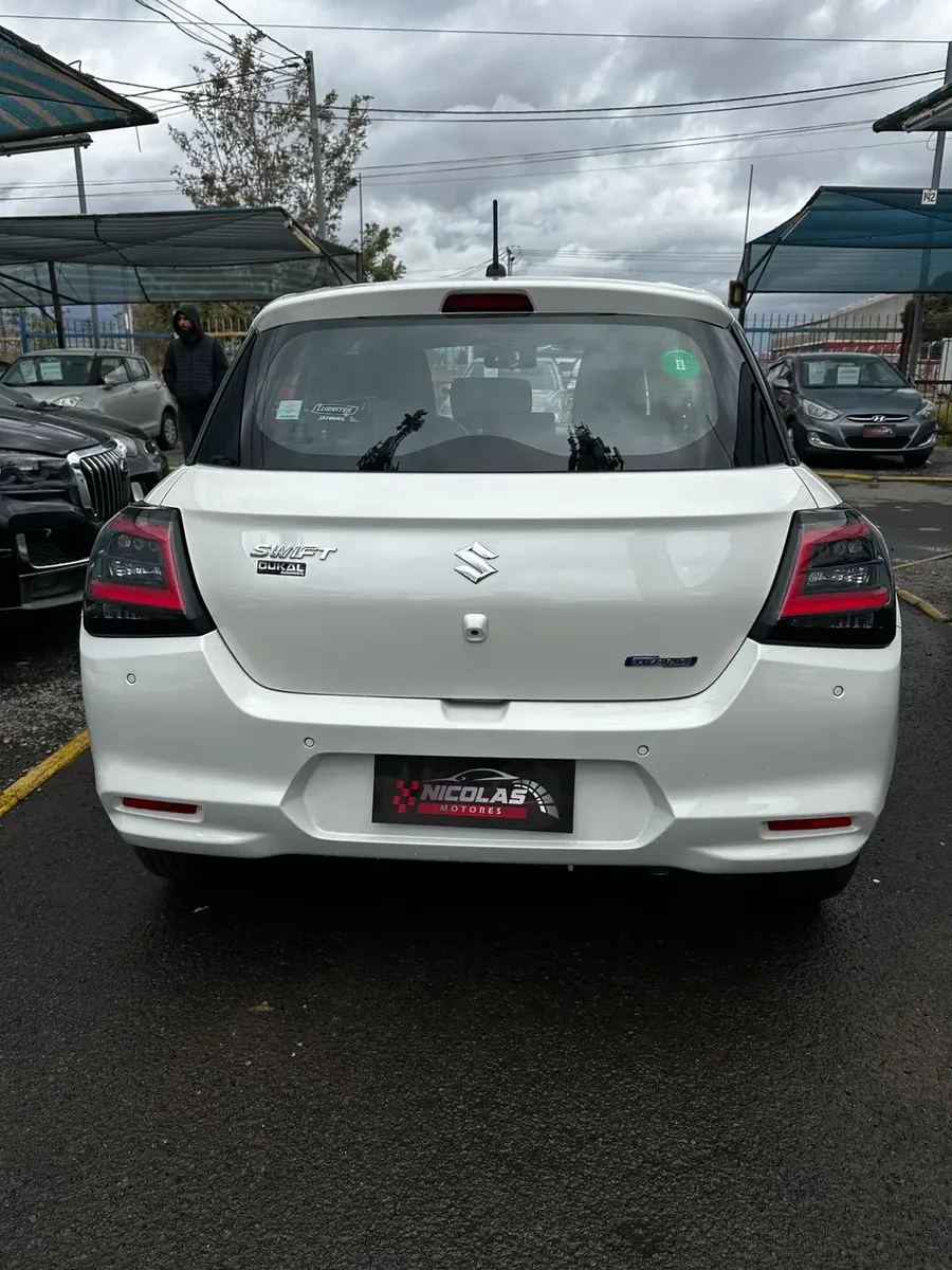 Suzuki Swift híbrido 2026 — fotografía 5