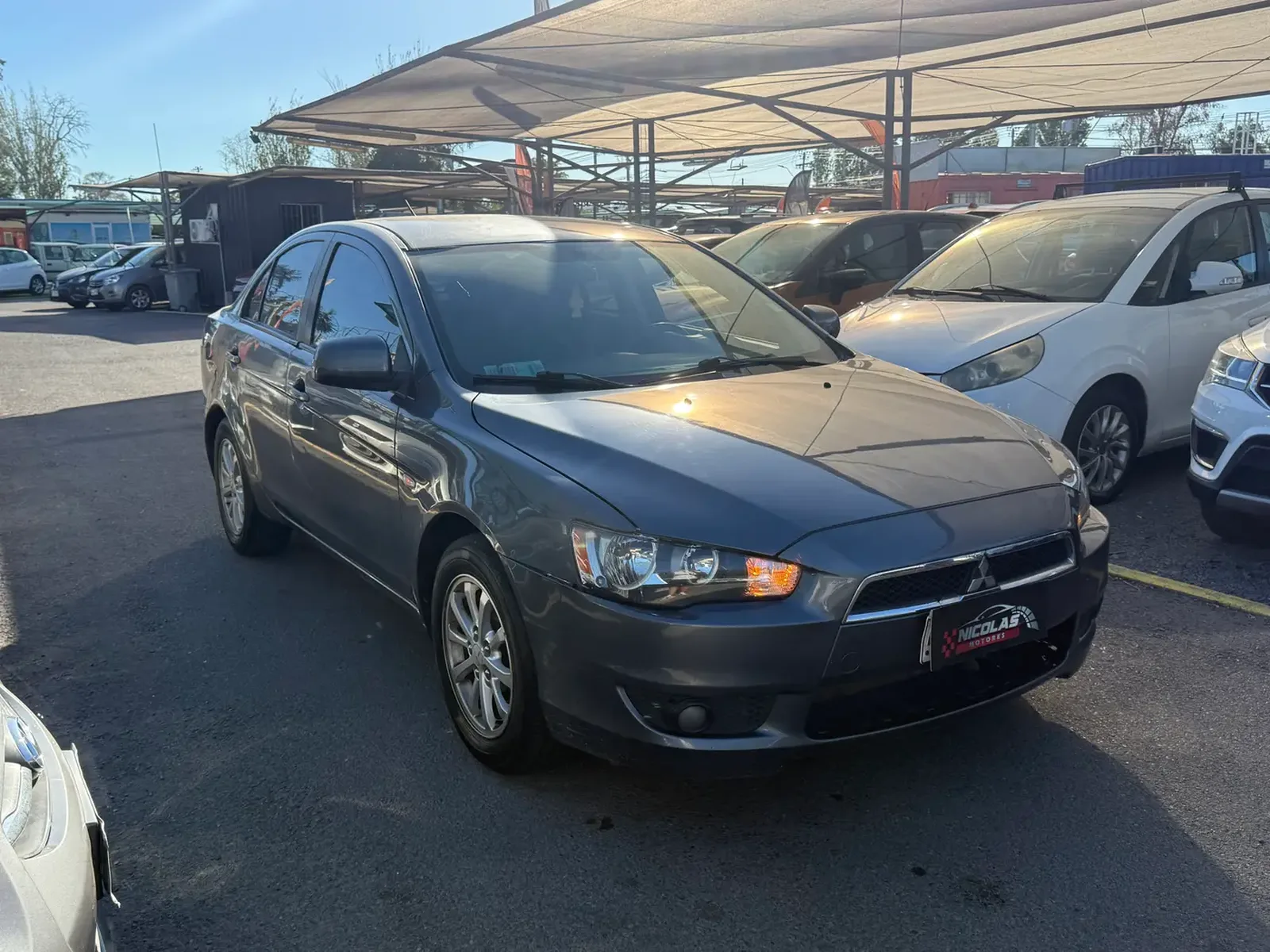 Mitsubishi Lancer 2012 — fotografía 4