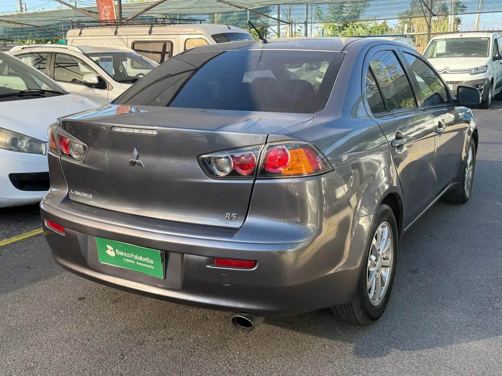 Mitsubishi Lancer 2012 — fotografía 7