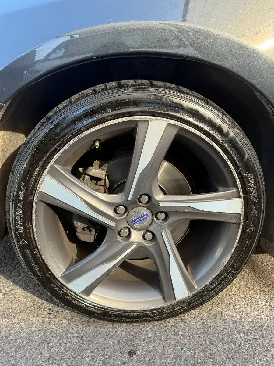 Volvo S60 T4 2014 — fotografía 7