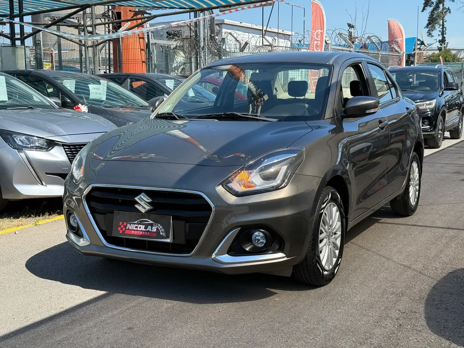 Suzuki Dzire 2023 — fotografía 12