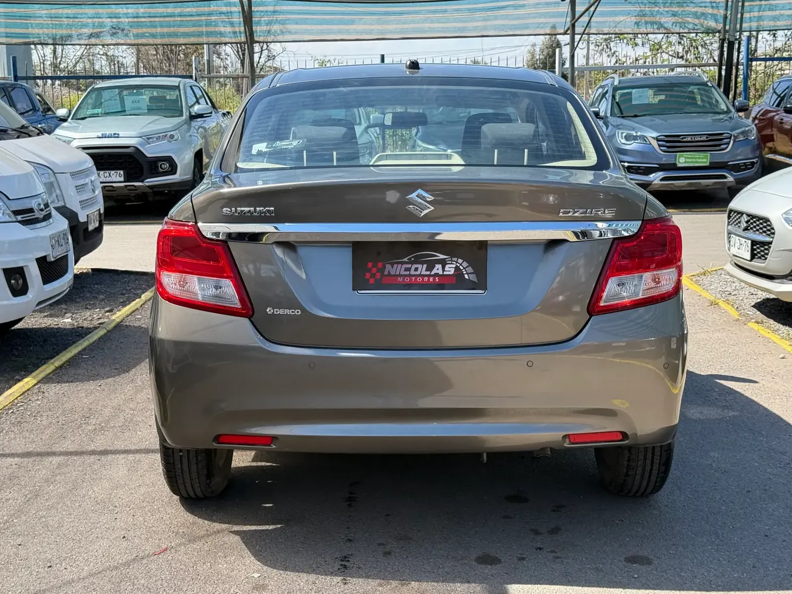 Suzuki Dzire 2023 — fotografía 5