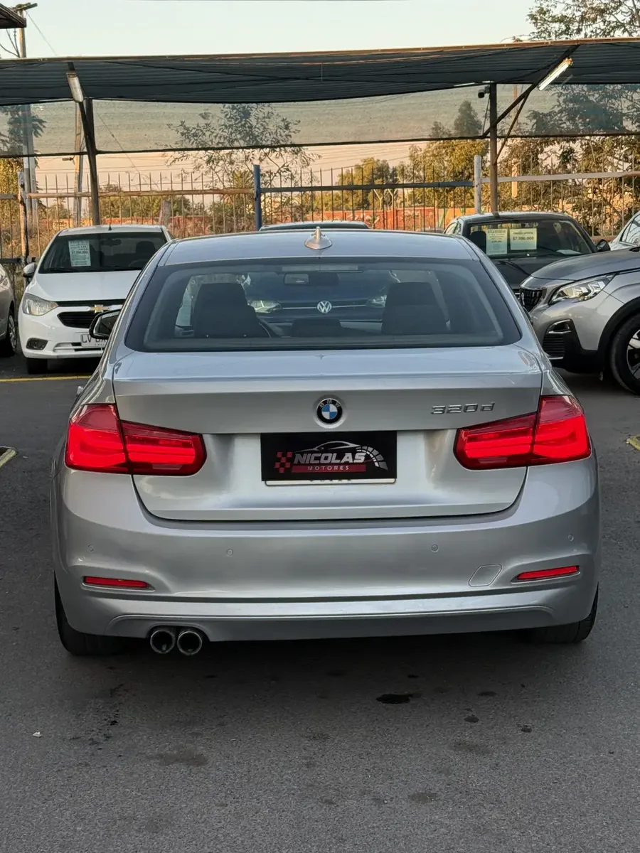 BMW 320D 2016 — fotografía 5