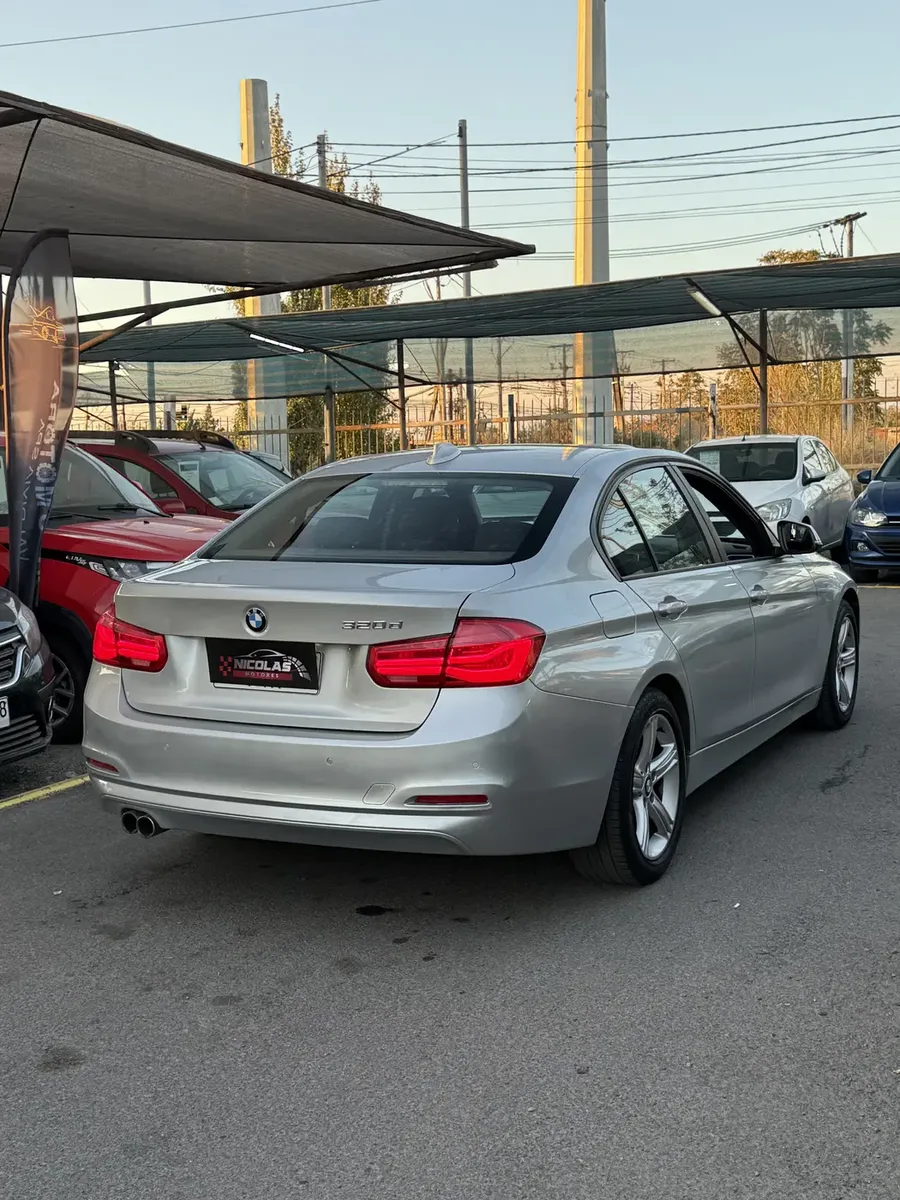BMW 320D 2016 — fotografía 6