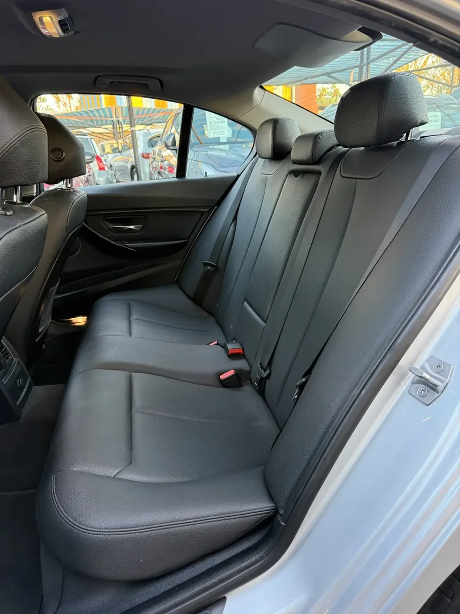 BMW 320D 2016 — fotografía 9