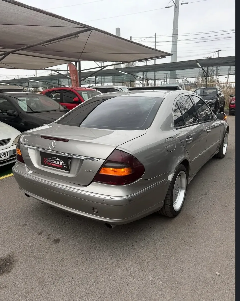 Mercedes-Benz E280 2007 — fotografía 6
