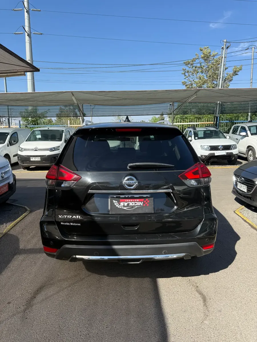 Nissan X-Trail 2021 — fotografía 5
