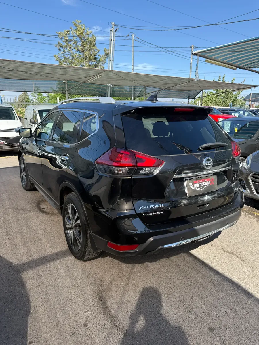 Nissan X-Trail 2021 — fotografía 4