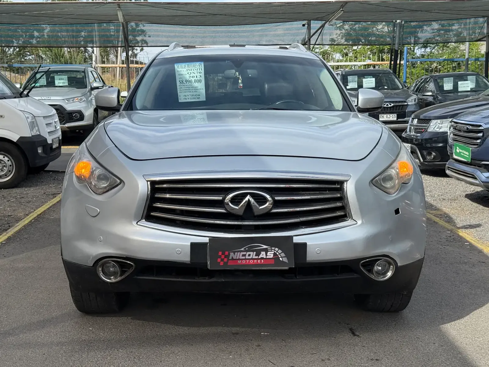 Infiniti QX70 2013 — fotografía 2