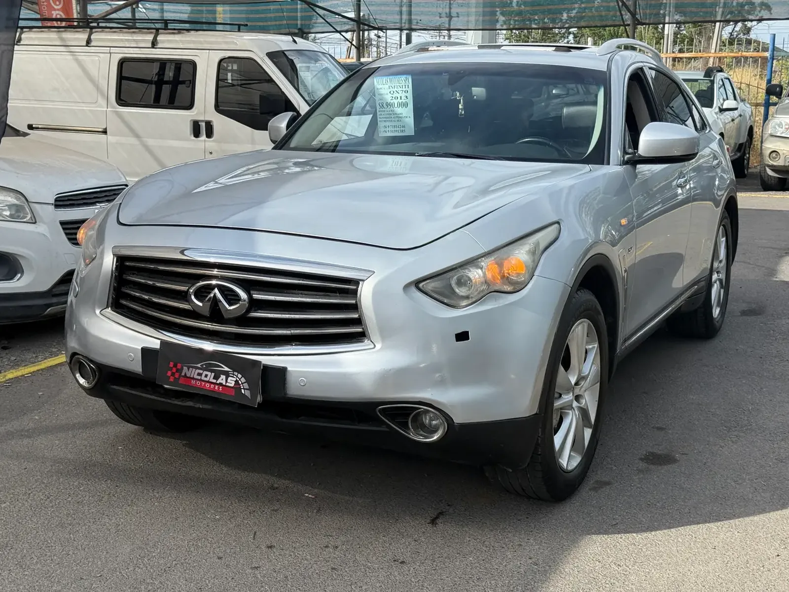 Infiniti QX70 2013 — fotografía 11