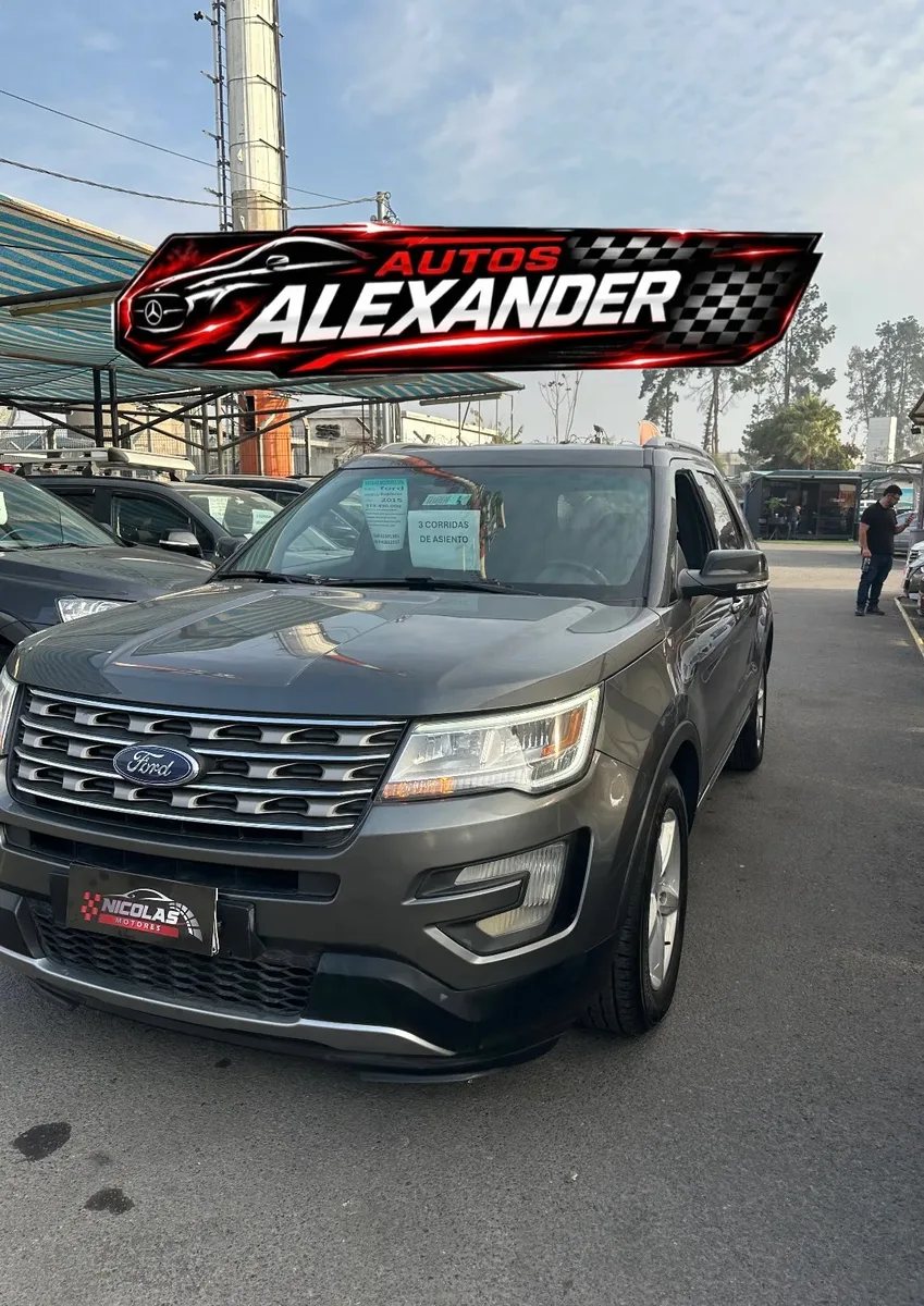 Ford Explorer XLT 2016 — fotografía 1