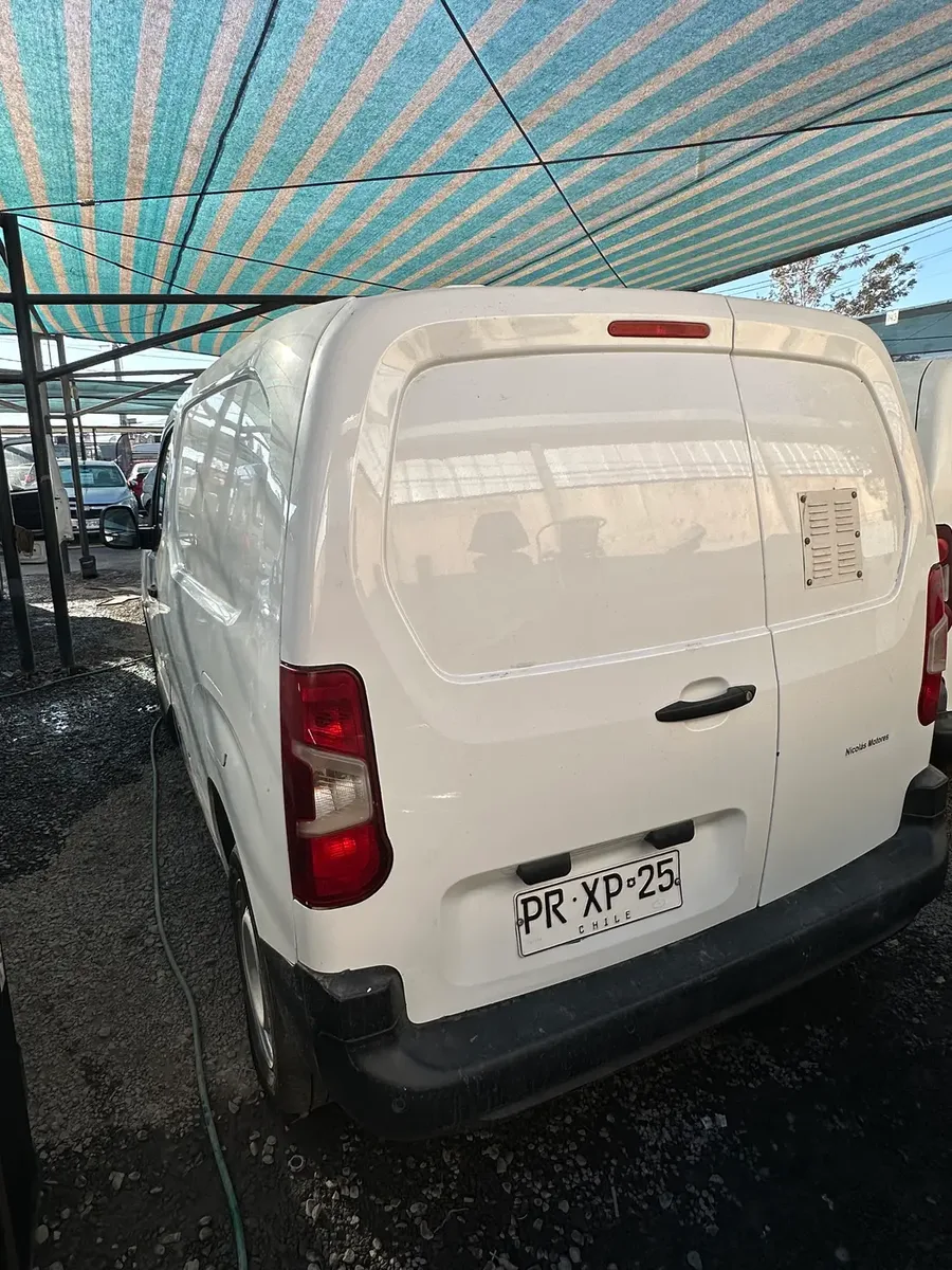 Citroën Berlingo 2021 — fotografía 8