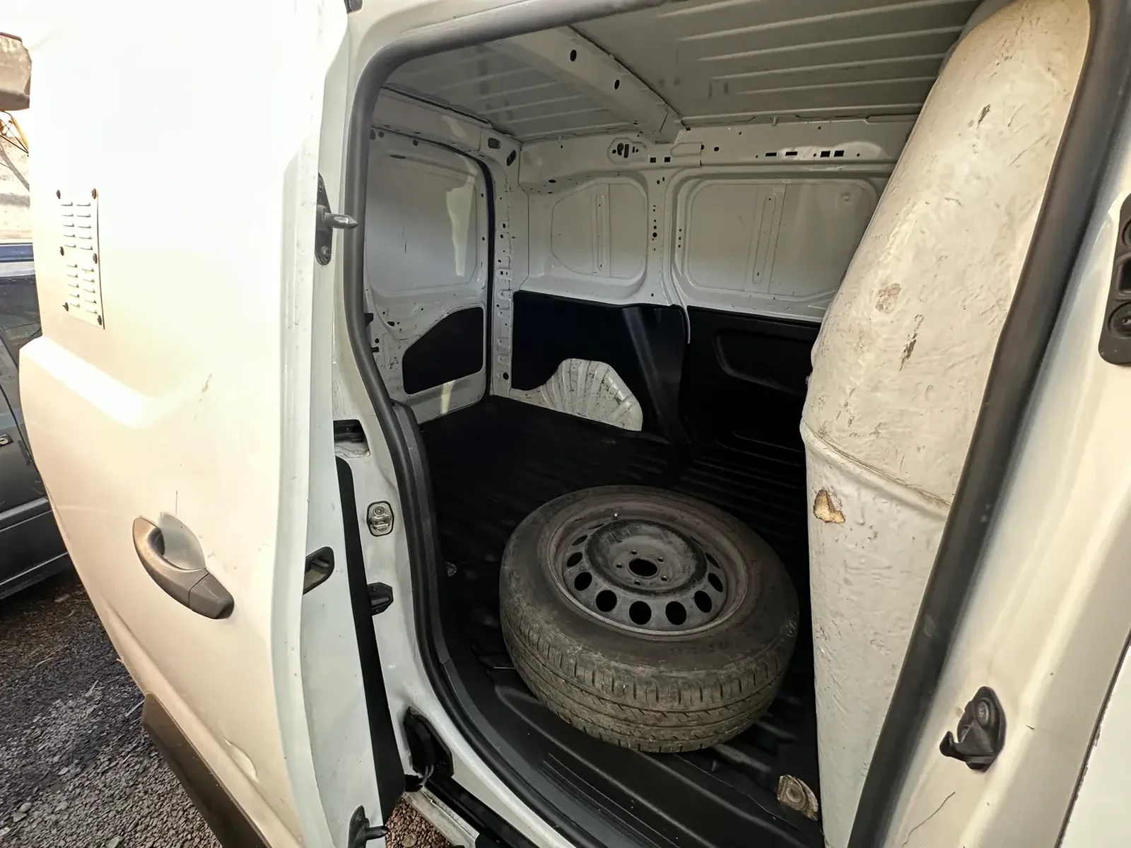 Citroën Berlingo 2021 — fotografía 6