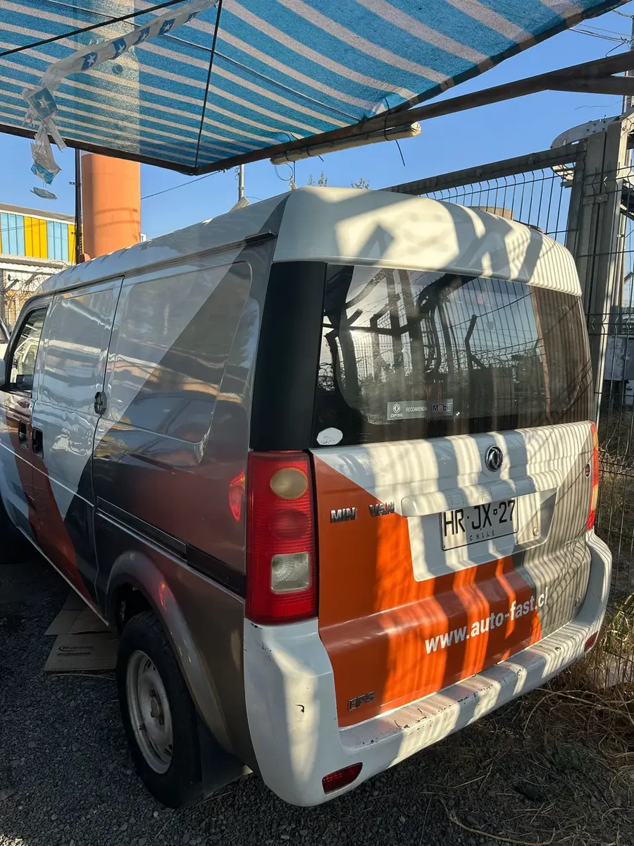DFSK Cargo Van 2016 — fotografía 4