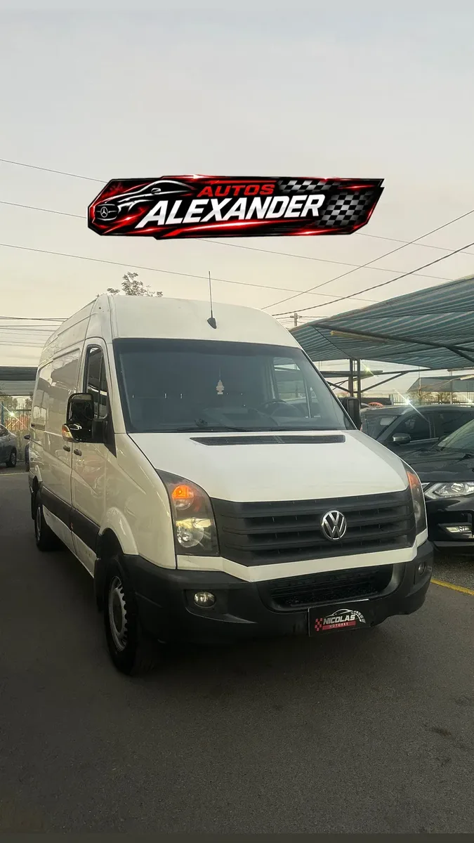 Volkswagen Crafter 2014 — fotografía 1